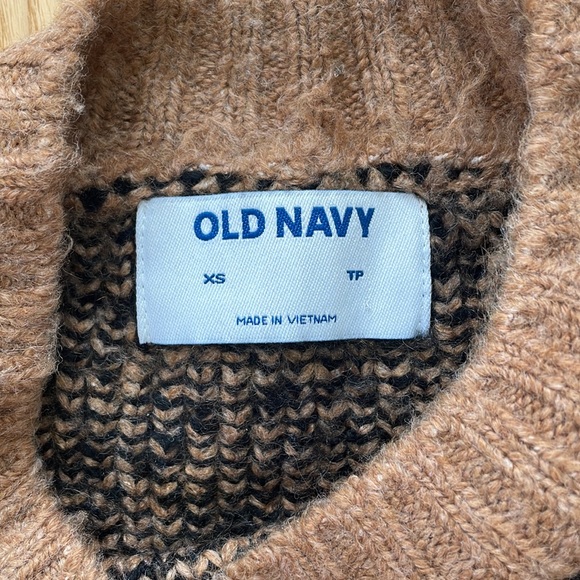 Leopard Print Sweater - Picture 2 of 2